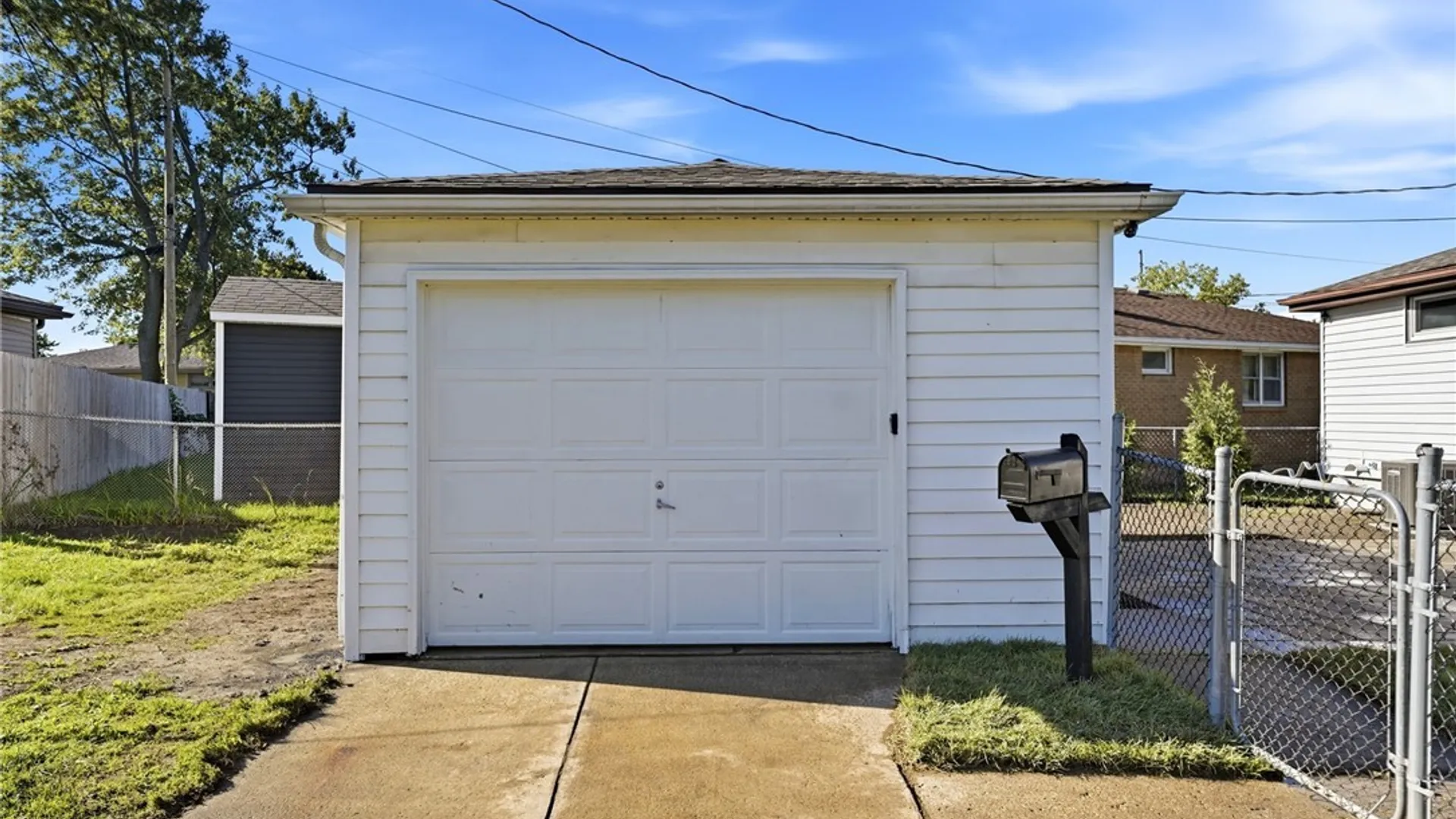 Property at 43 Barone Circle, Cheektowaga, NY 14225 31