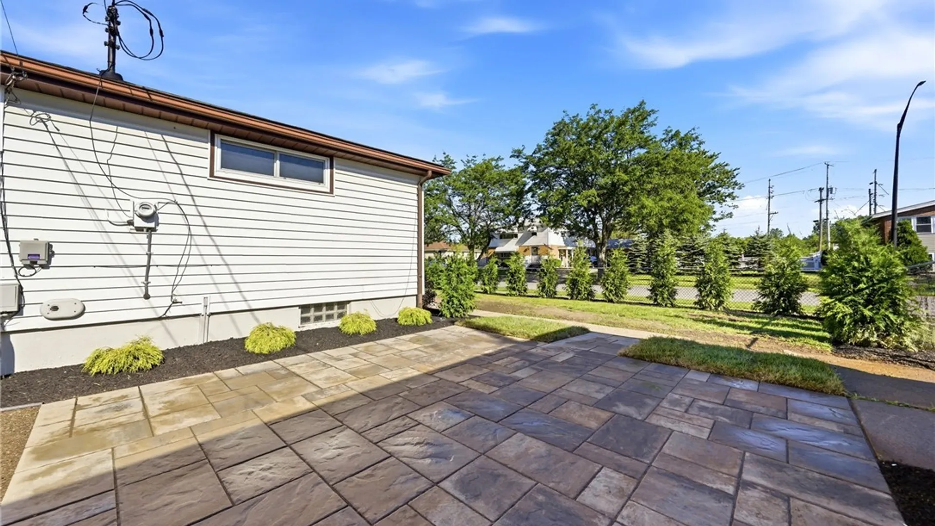 Property at 43 Barone Circle, Cheektowaga, NY 14225 33
