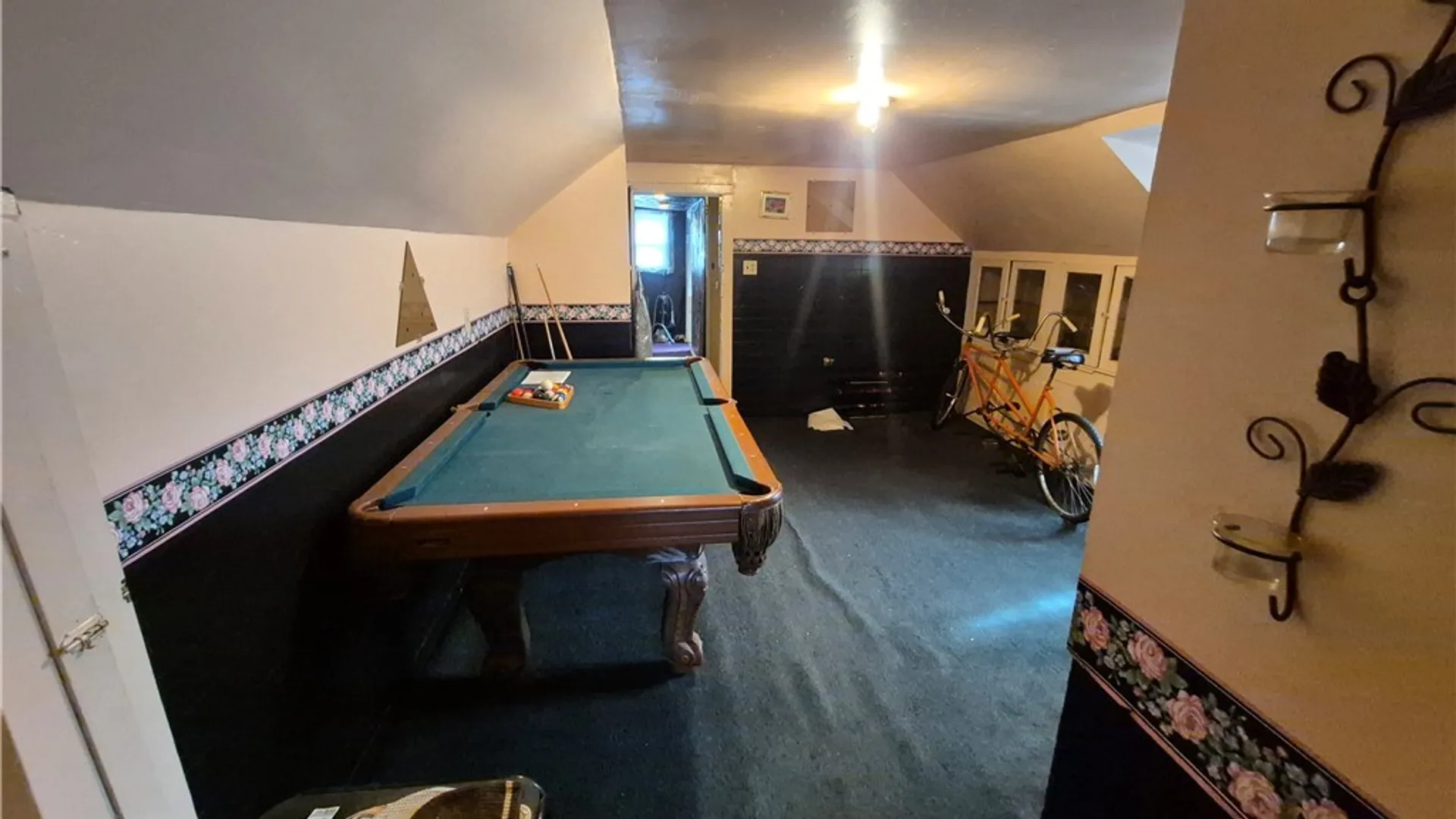 Property at 131 Ashley Street, Buffalo, NY 14212 12