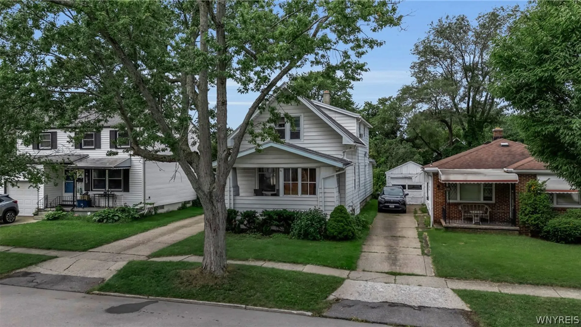 Property at 106 Grandview Avenue, Tonawanda, NY 14223 4
