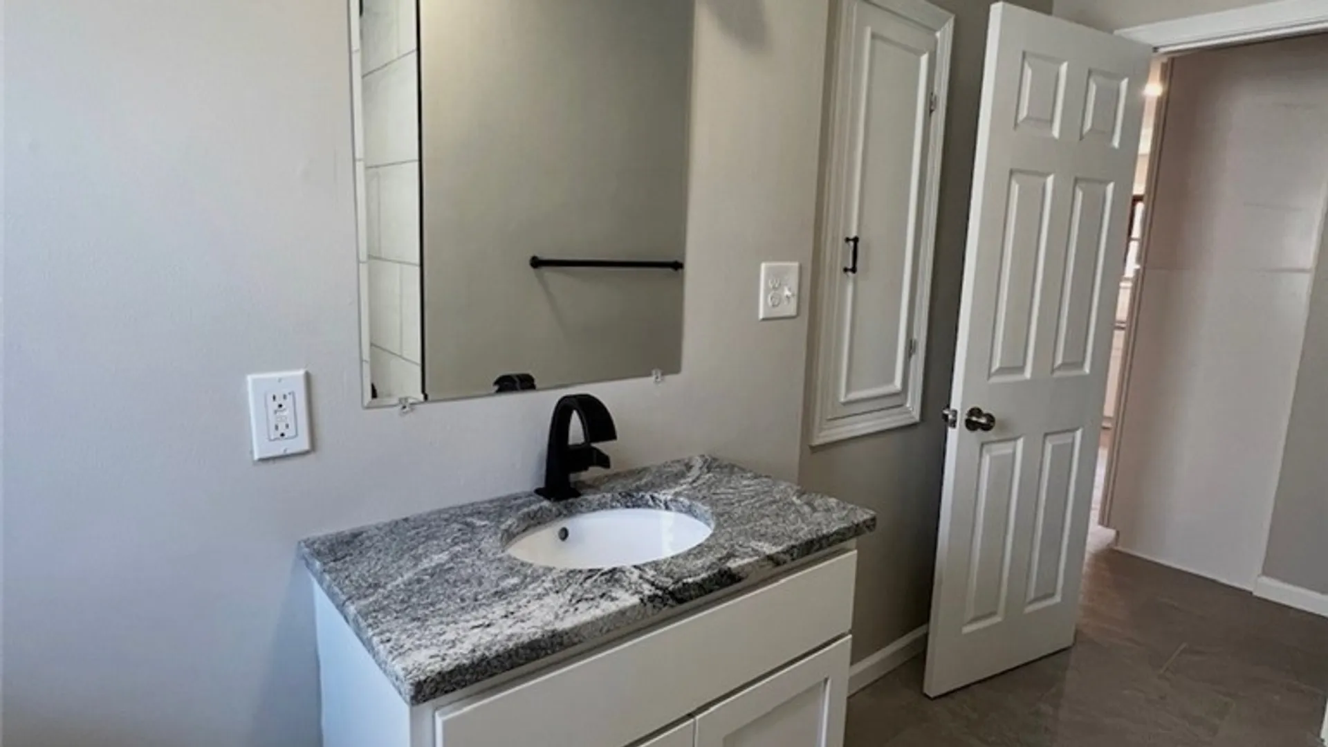Property at 8425 Pershing Avenue, Niagara Falls, NY 14304 6