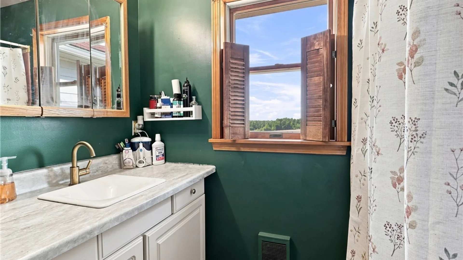 Property at 13303 Route 31, Albion, NY 14411 15