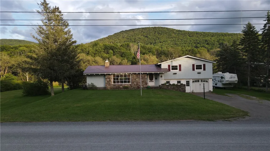 Property at 2000 County Highway 41, Roxbury, NY 12474
