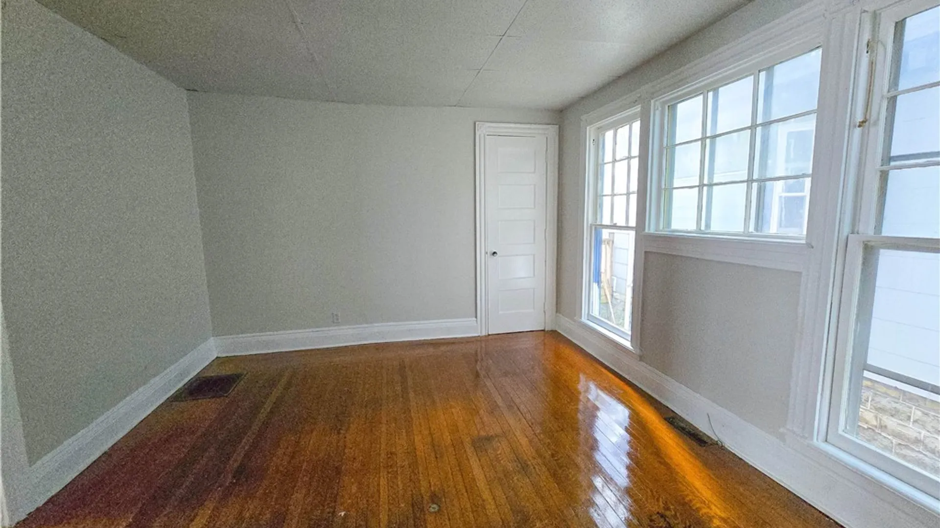 Property at 231 Kenwood Avenue, Rochester, NY 14611 6
