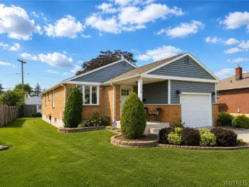 Property at 134 Woodcrest Drive, Amherst, NY 14226