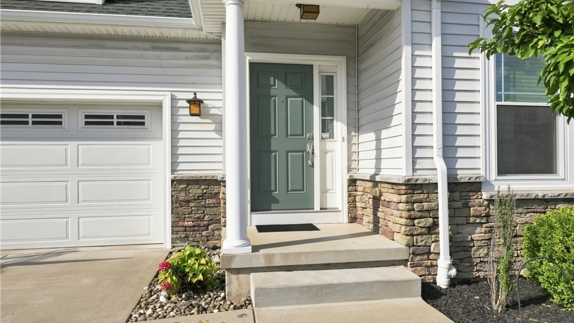 Property at 70 Rachel Vincent, Buffalo, NY 14216 4