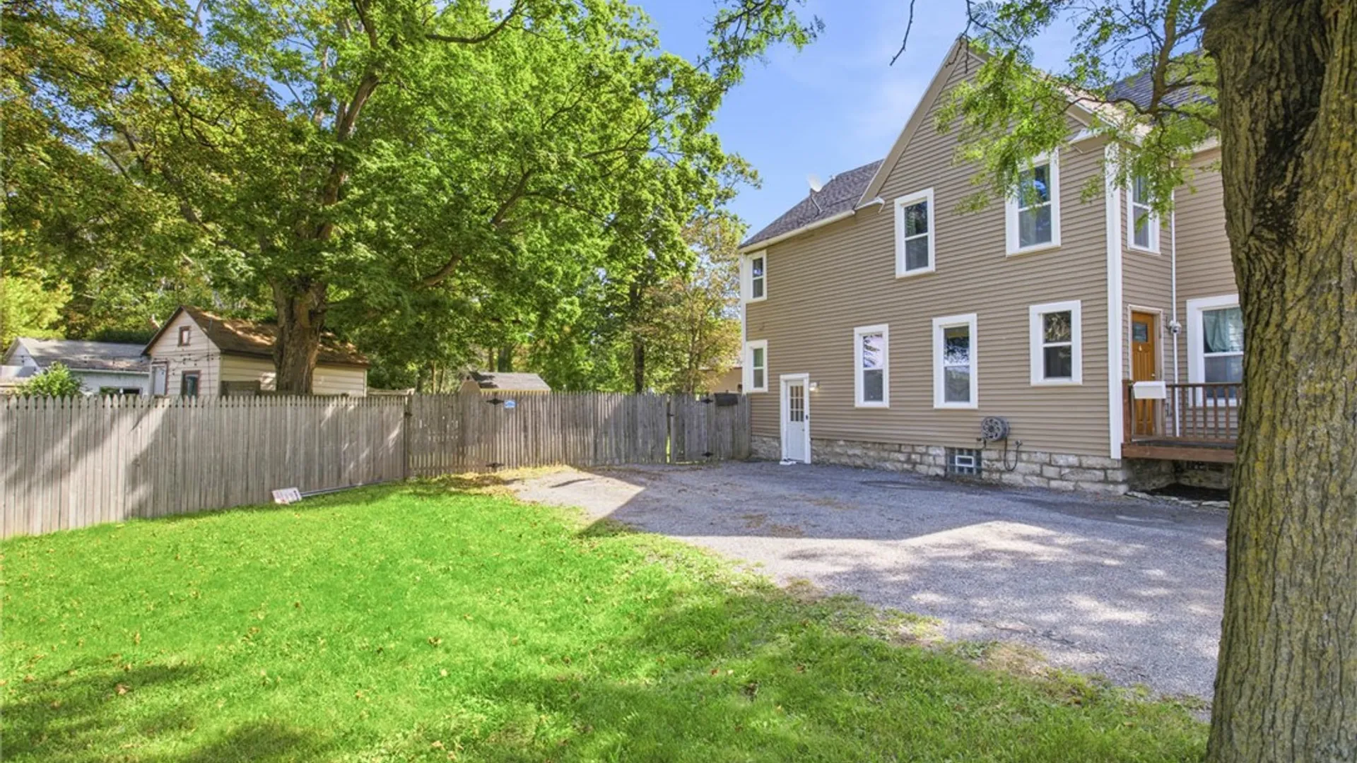 Property at 507 Ellicott Street, Batavia City, NY 14020 38