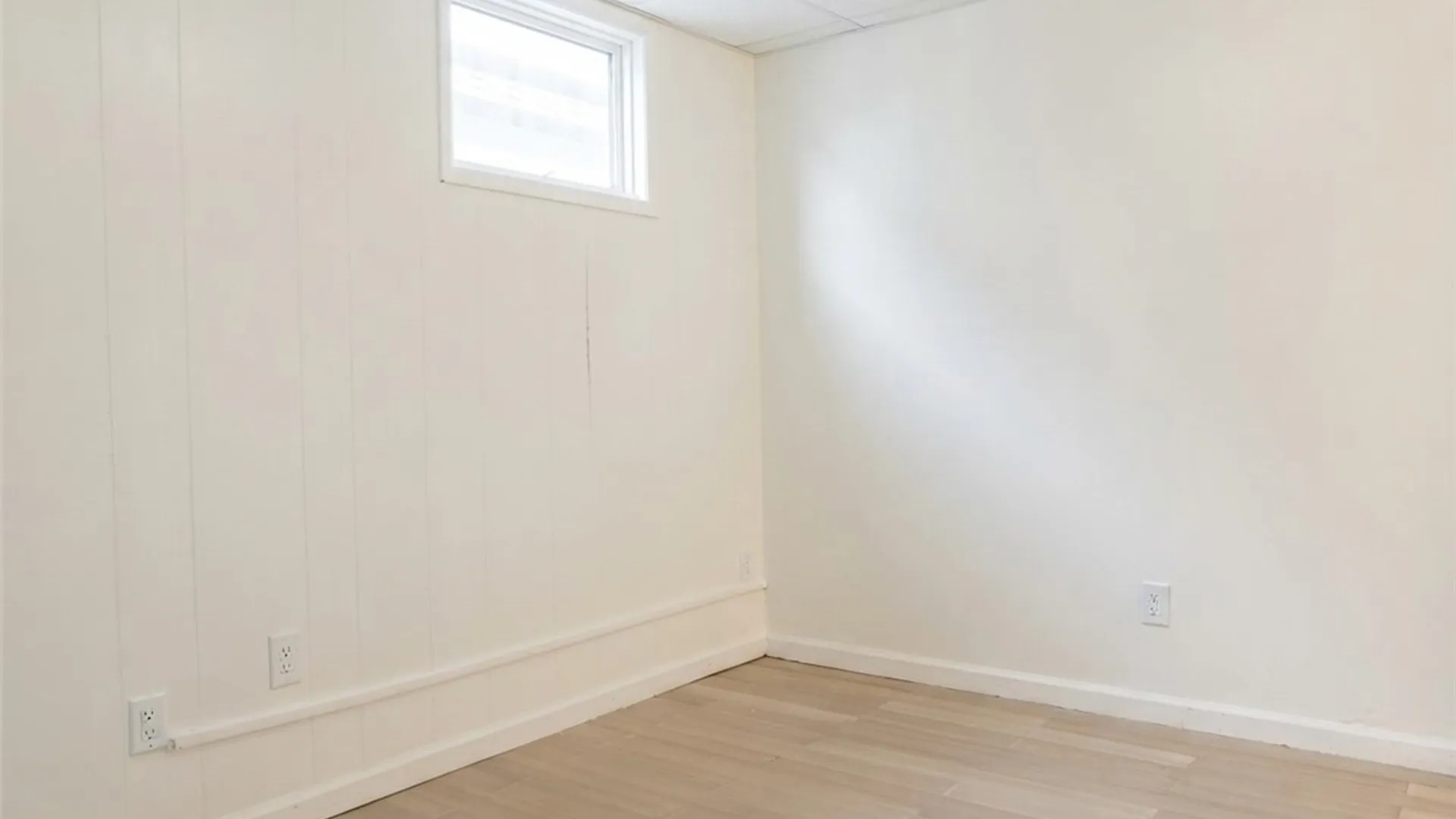 Property at 31 Thomas Street, Buffalo, NY 14206 16