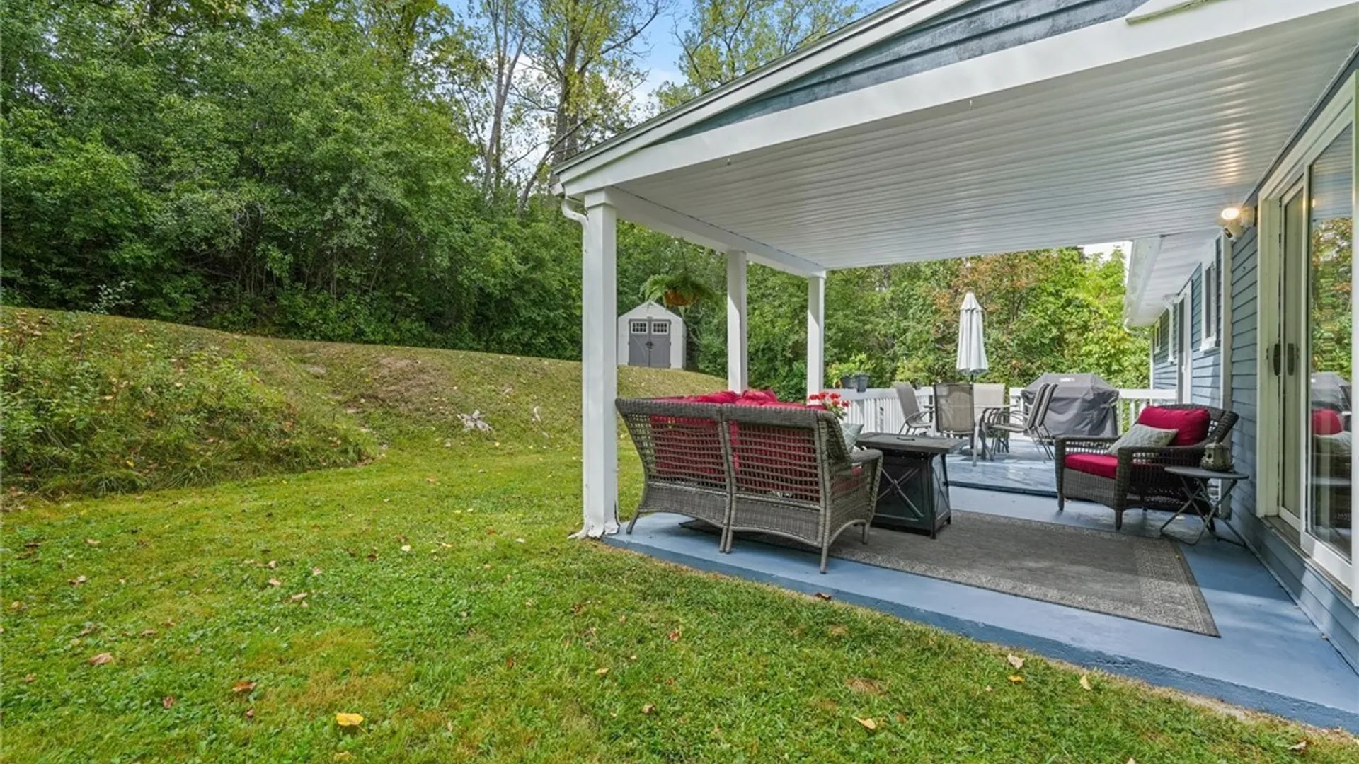 Property at 204 Demong Drive, Syracuse, NY 13214 21
