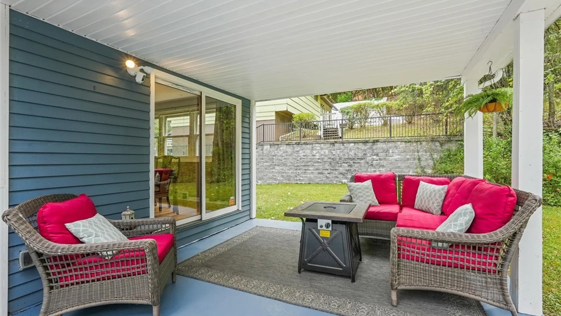 Property at 204 Demong Drive, Syracuse, NY 13214 20