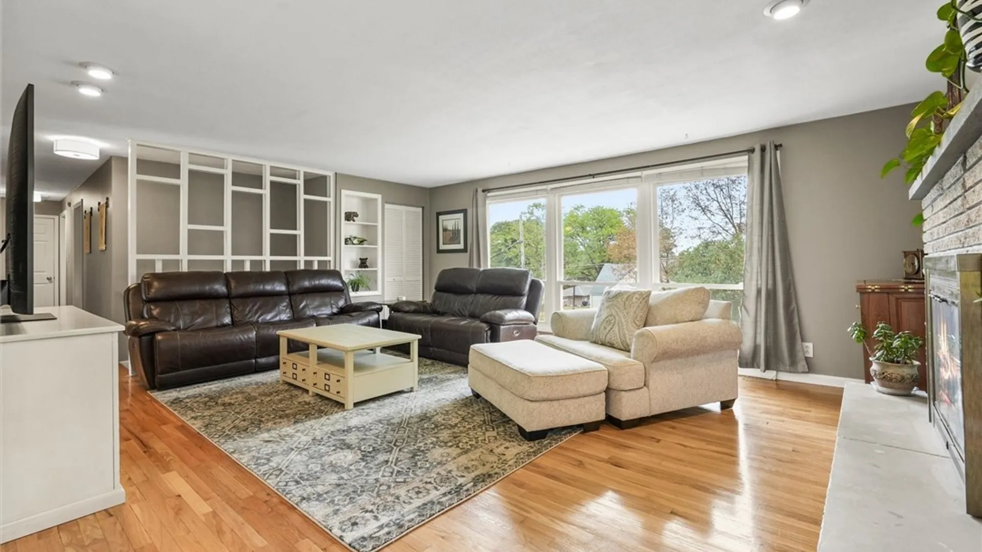 Property at 204 Demong Drive, Syracuse, NY 13214 6
