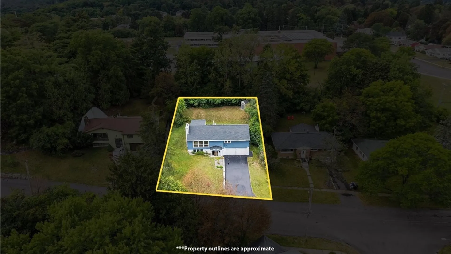Property at 204 Demong Drive, Syracuse, NY 13214 42
