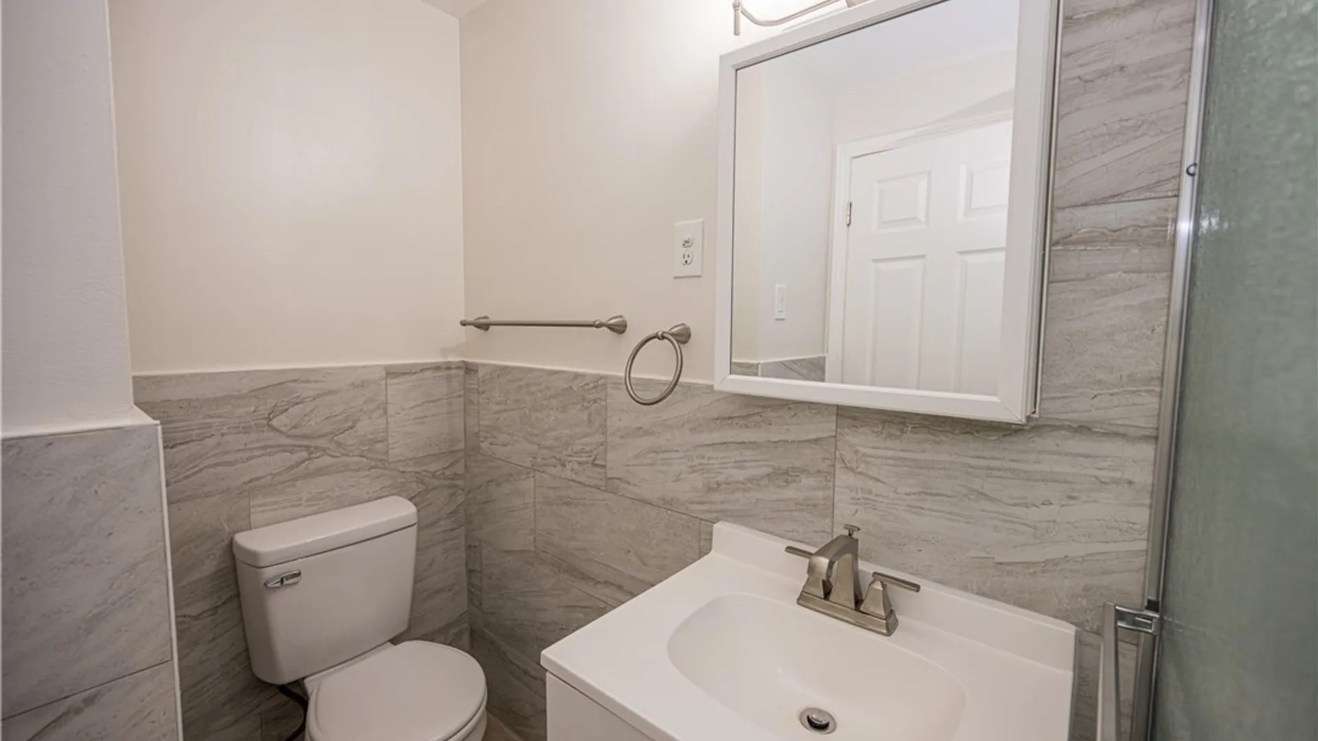 Property at 56 Eiss Place, Amherst, NY 14226 18