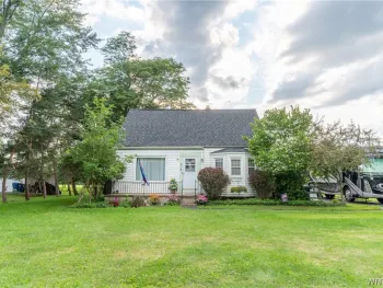 Property at 212 Country Parkway, Amherst, NY 14221