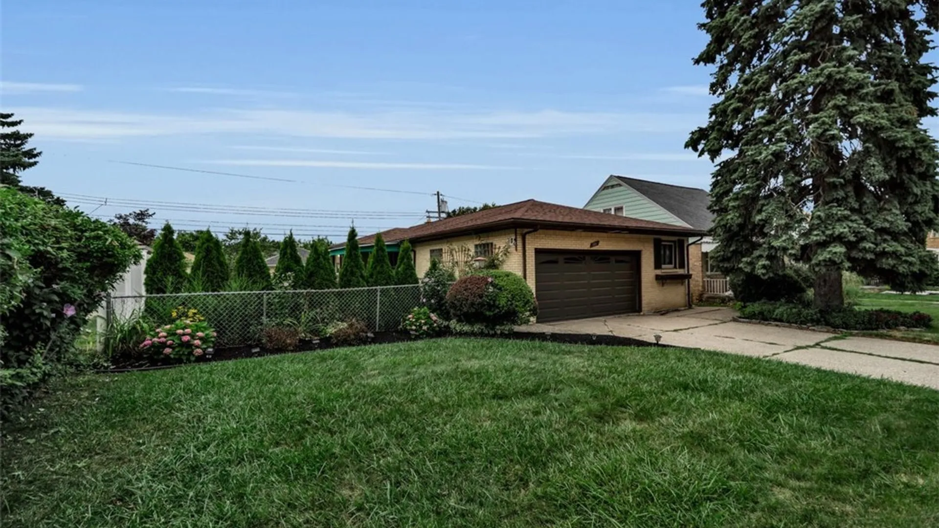 Property at 115 Avery Place, Cheektowaga, NY 14225 39