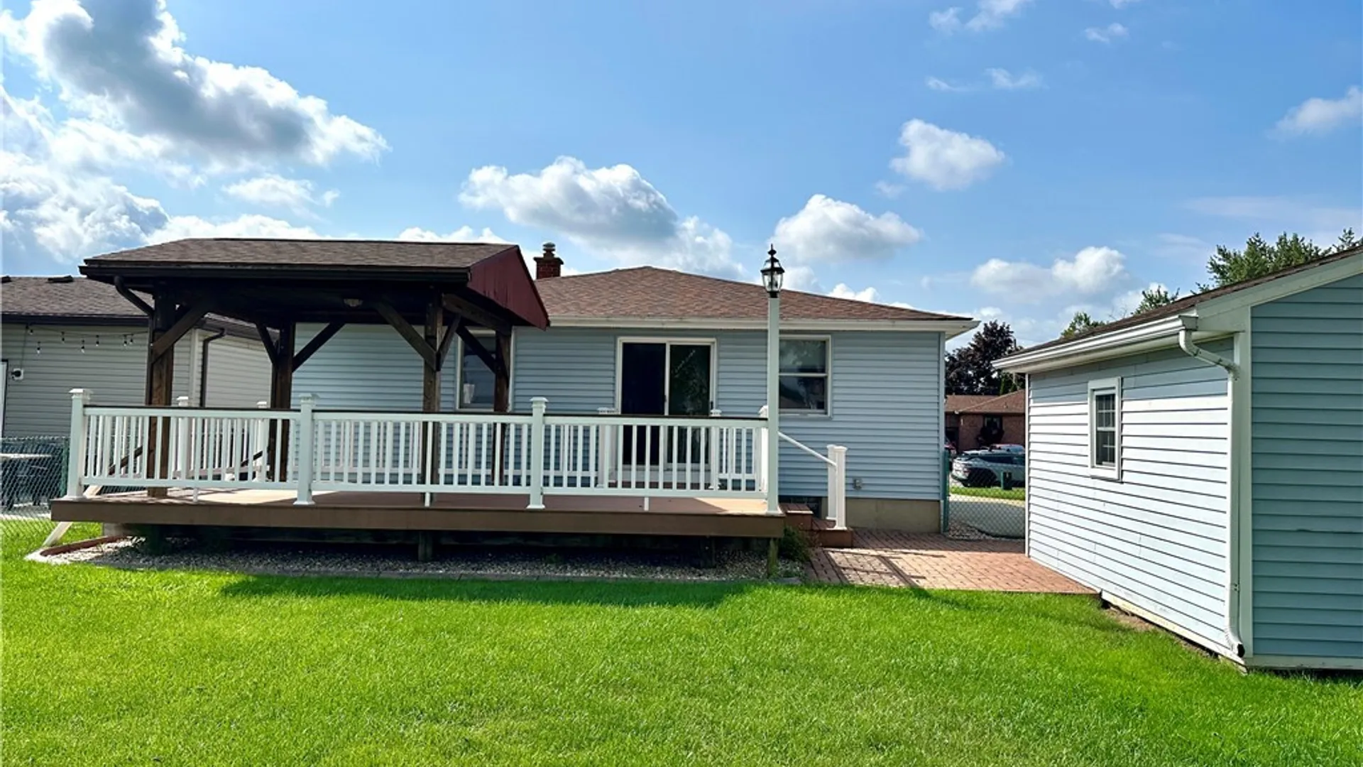 Property at 104 Castlewood Drive, Cheektowaga, NY 14227 13