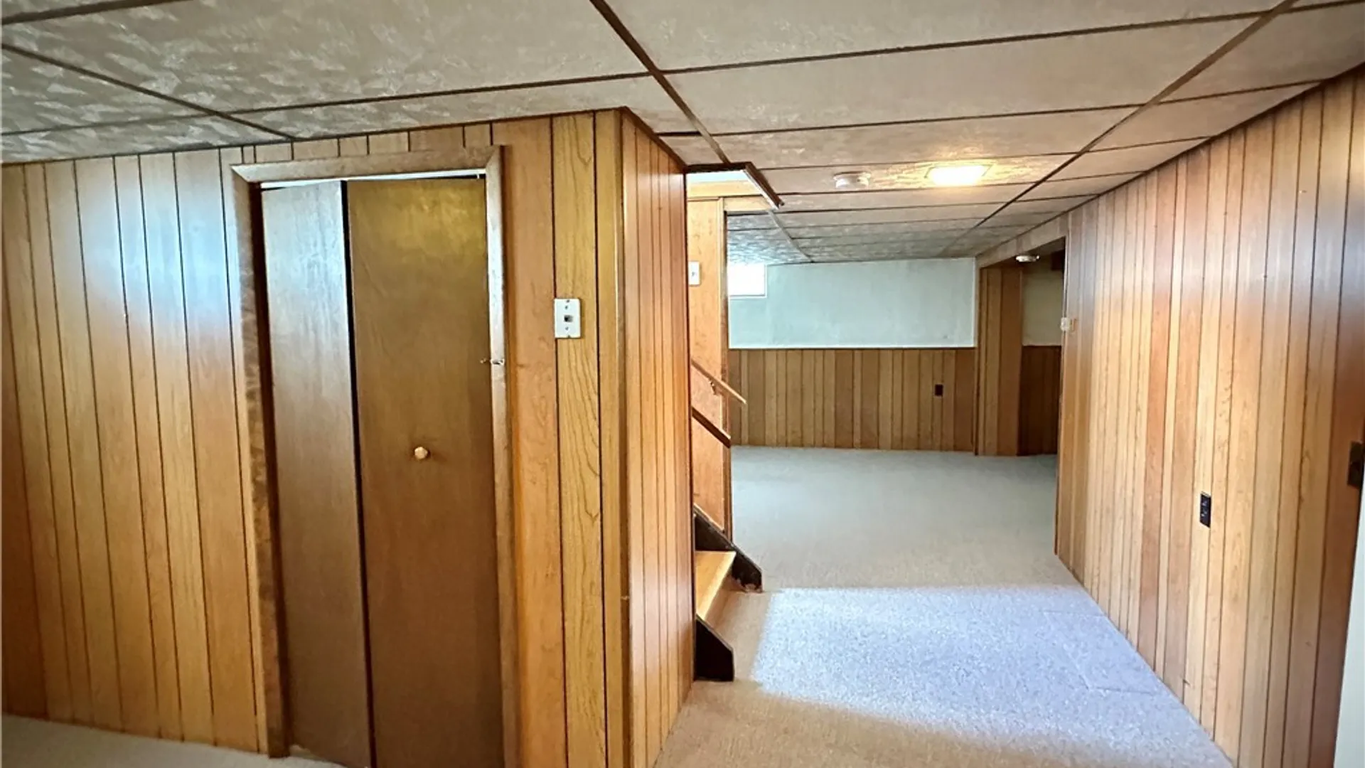 Property at 104 Castlewood Drive, Cheektowaga, NY 14227 40