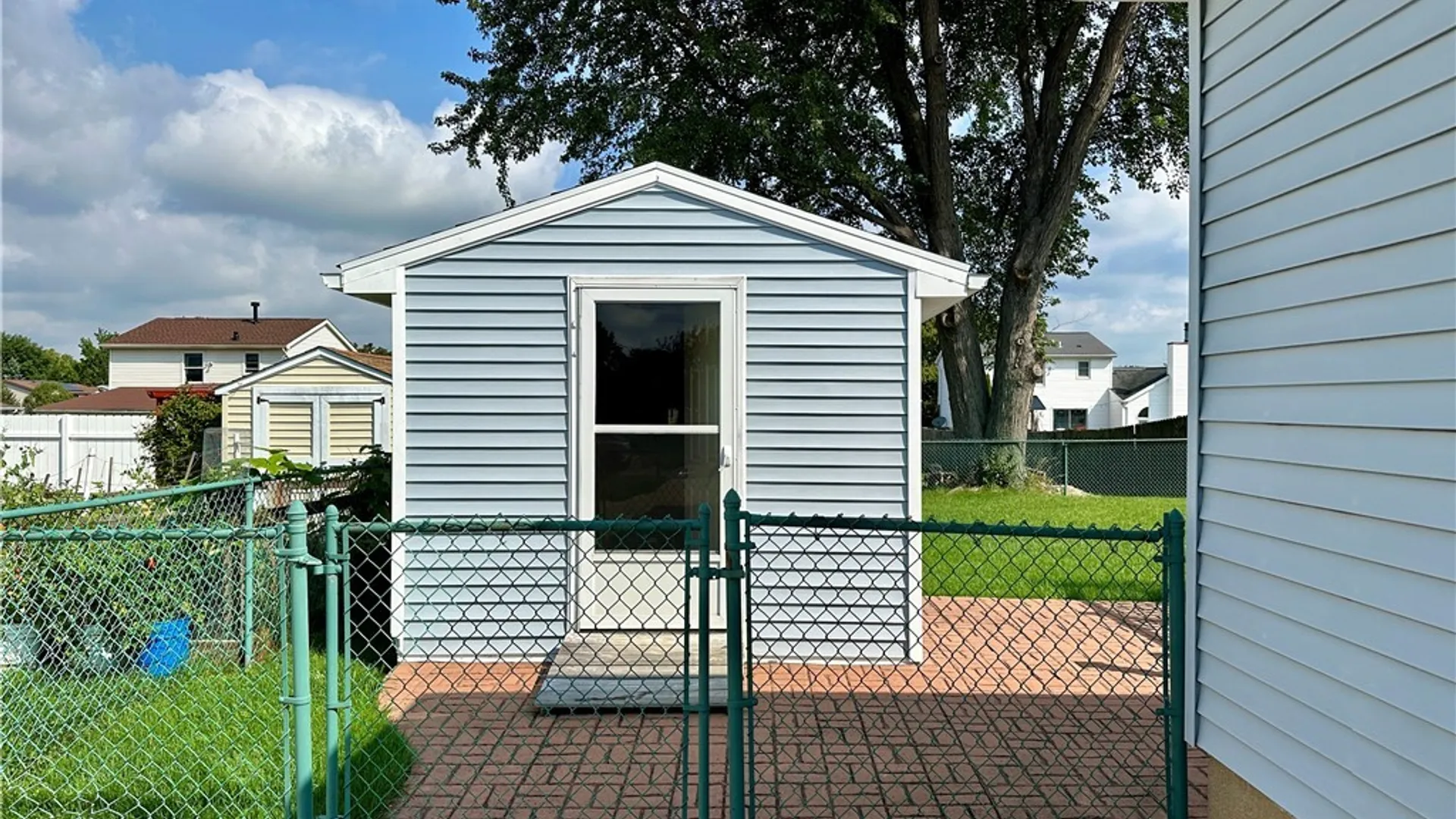 Property at 104 Castlewood Drive, Cheektowaga, NY 14227 6