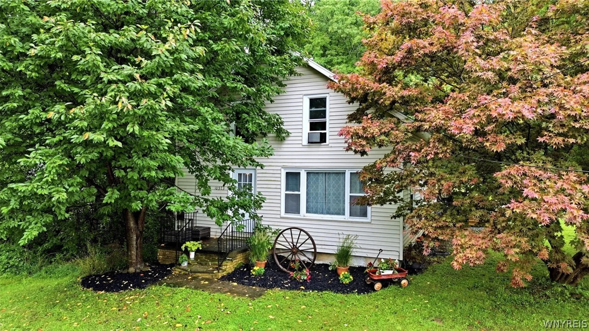 Property at 10573 North Road, Perrysburg, NY 14129 4