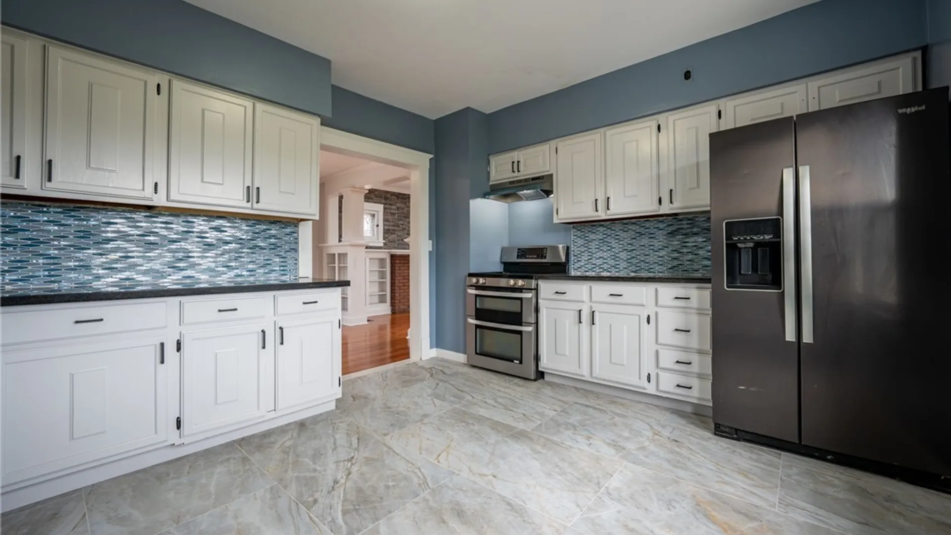 Property at 811 Cleveland Drive, Cheektowaga, NY 14225 18