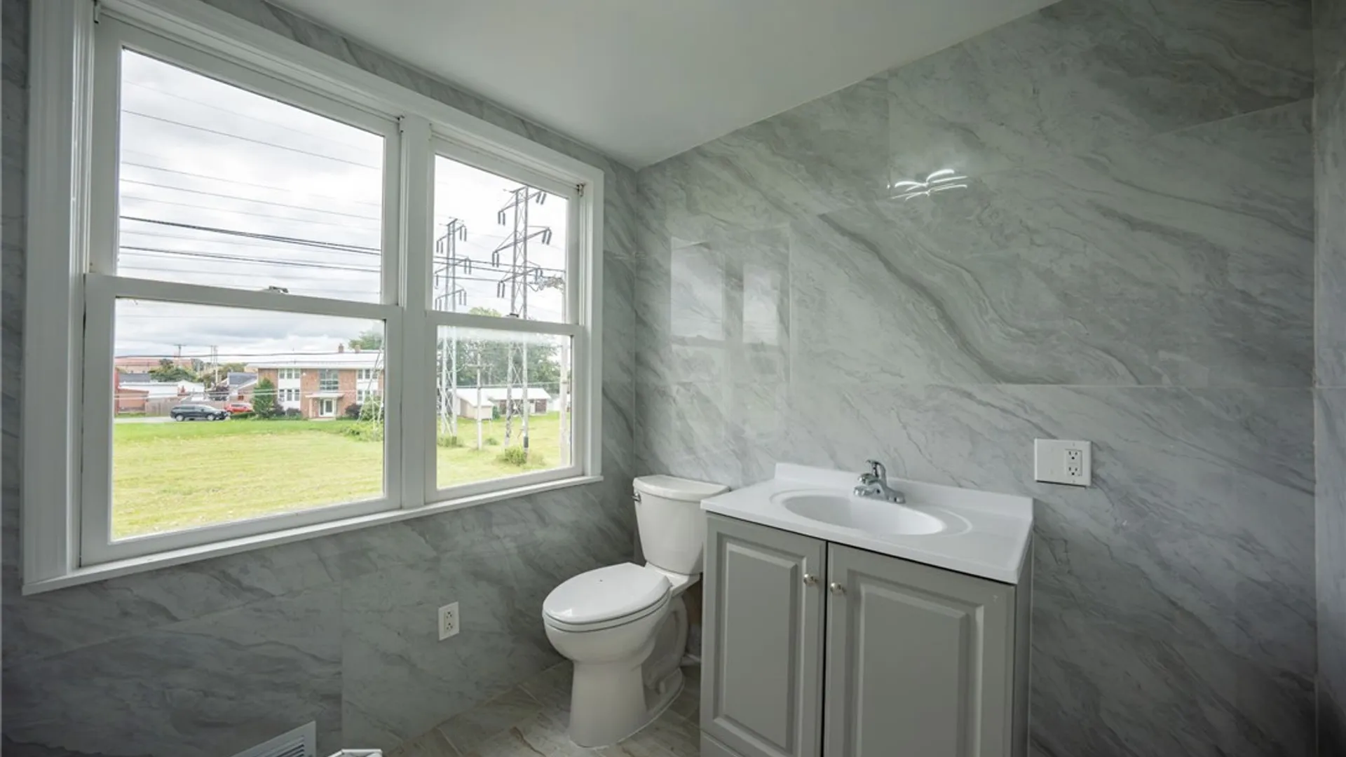 Property at 811 Cleveland Drive, Cheektowaga, NY 14225 29