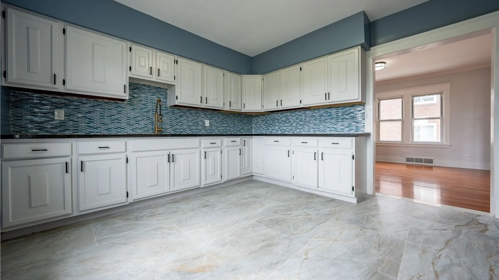 Property at 811 Cleveland Drive, Cheektowaga, NY 14225 16