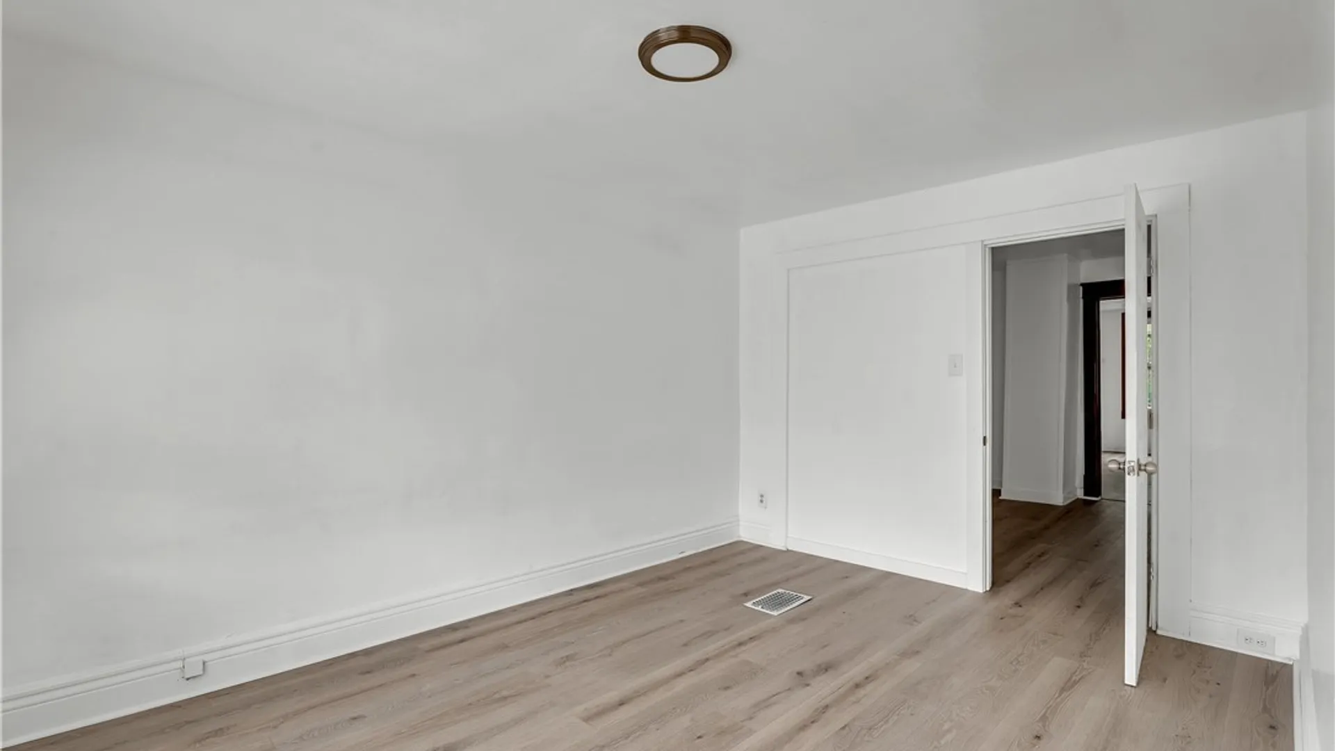 Property at 225 Longnecker Street, Buffalo, NY 14206 32