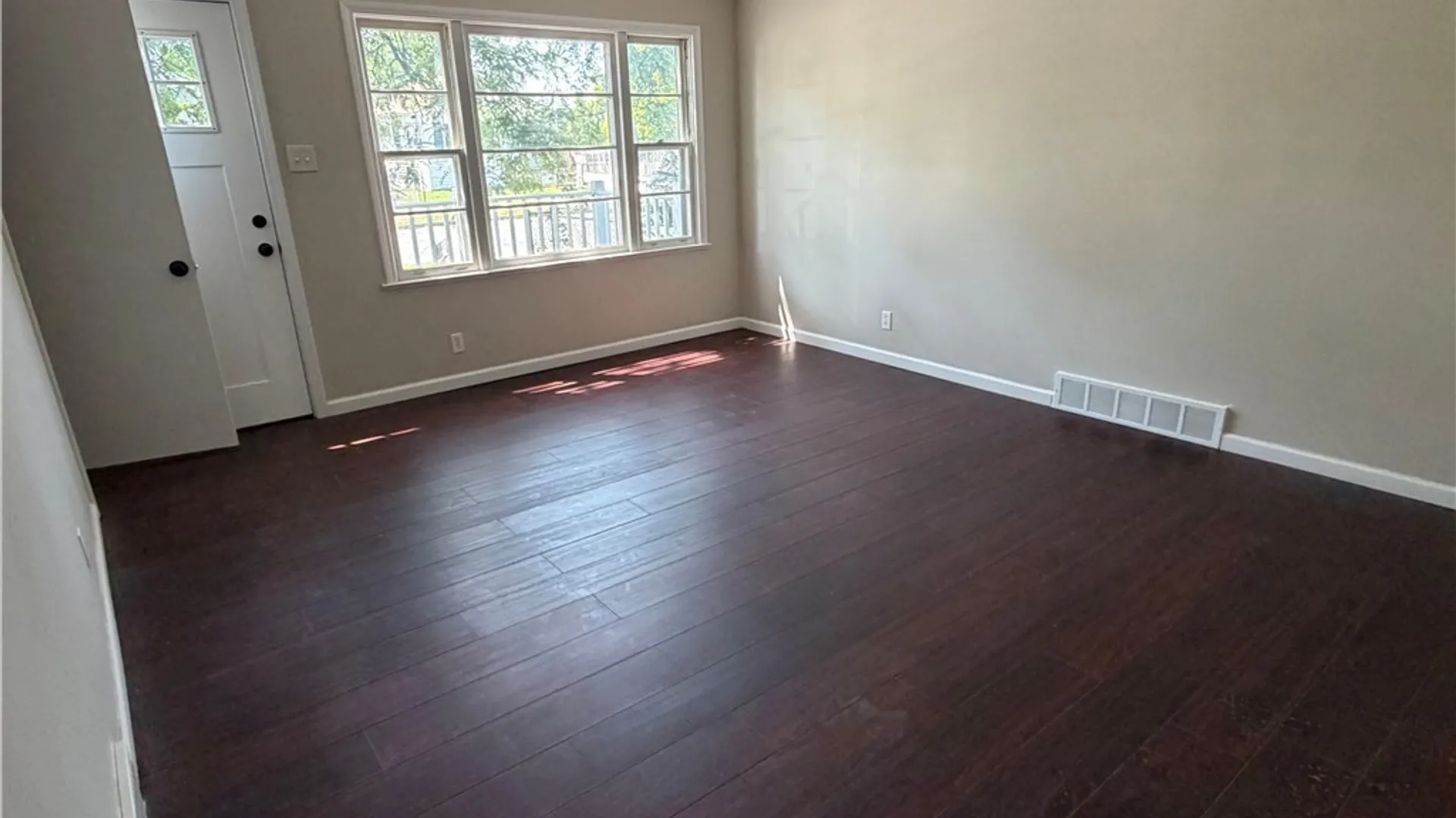 Property at 657 72nd Street, Niagara Falls, NY 14304 5
