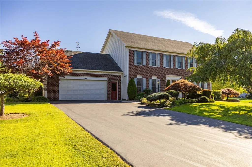 Property at 1487 Fallen Leaf Terrace, Webster, NY 14580