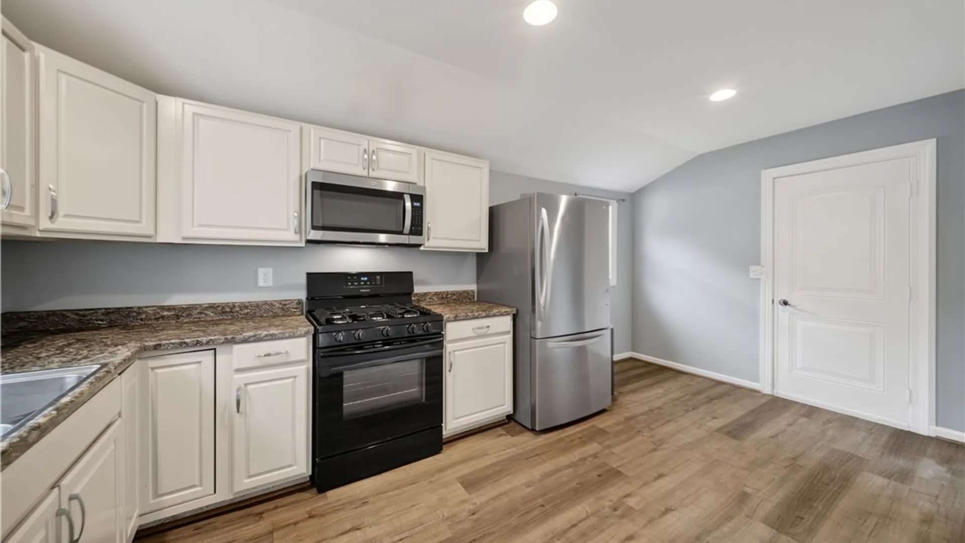 Property at 46 Maple Street, Auburn, NY 13021 5