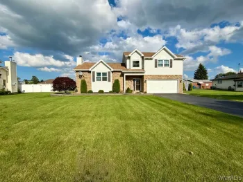 Property at 4701 Hermitage Street, Niagara, NY 14305