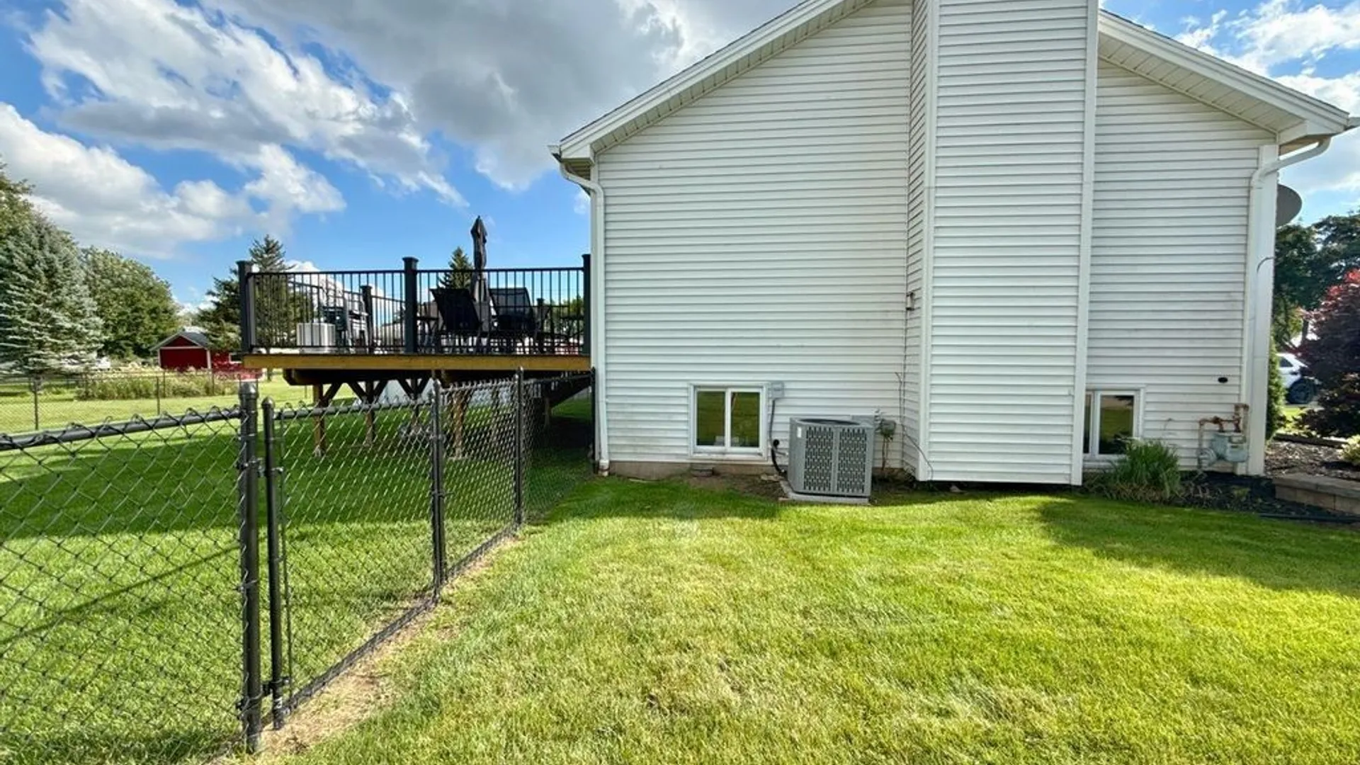 Property at 4701 Hermitage Street, Niagara, NY 14305 5