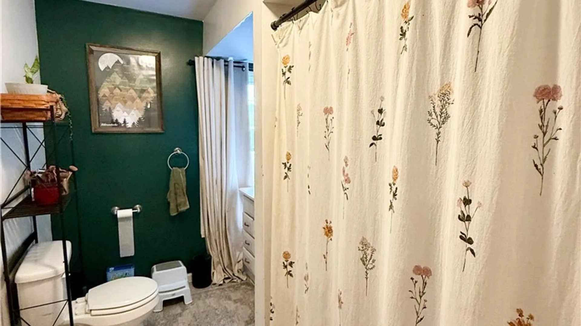 Property at 204 W Roswell Avenue, Onondaga, NY 13120 17