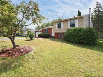 Property at 8484 Chinkapin Circle, Cicero, NY 13039