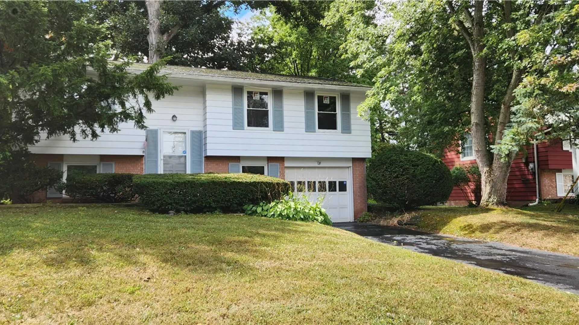 Property at 4280 Altair, Clay, NY 13090 3