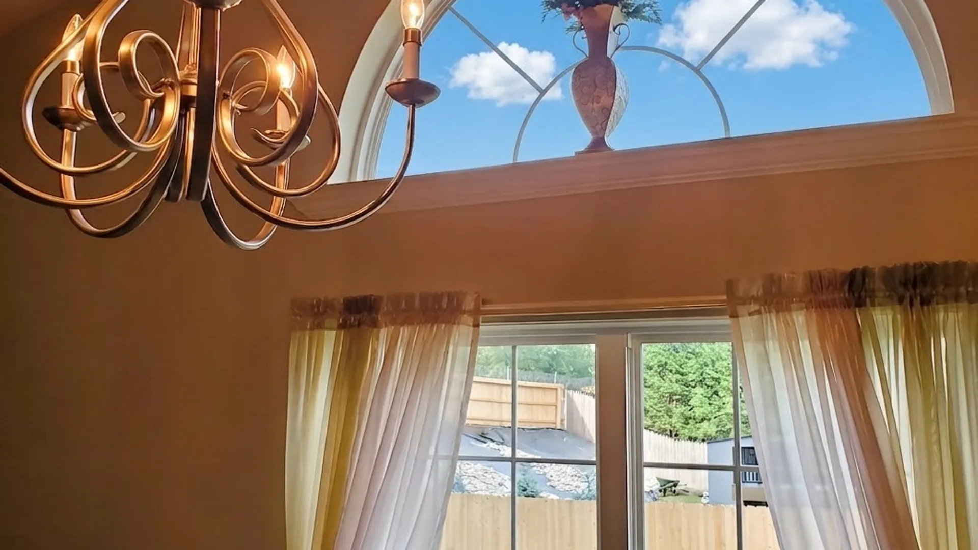 Property at 122 Slindes Woods Circle, Cicero, NY 13212 11