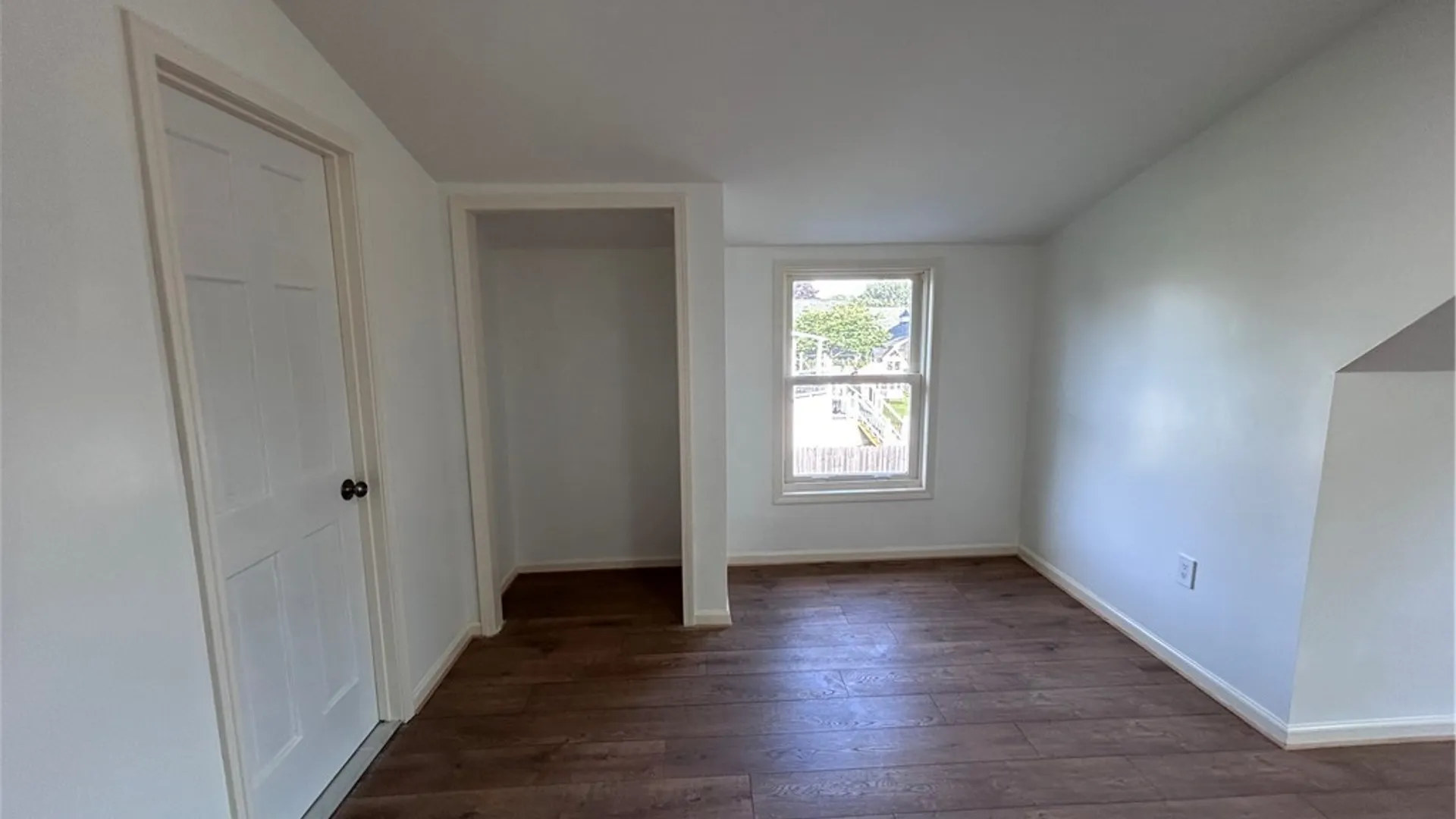 Property at 218 Summit Avenue, West Seneca, NY 14224 27