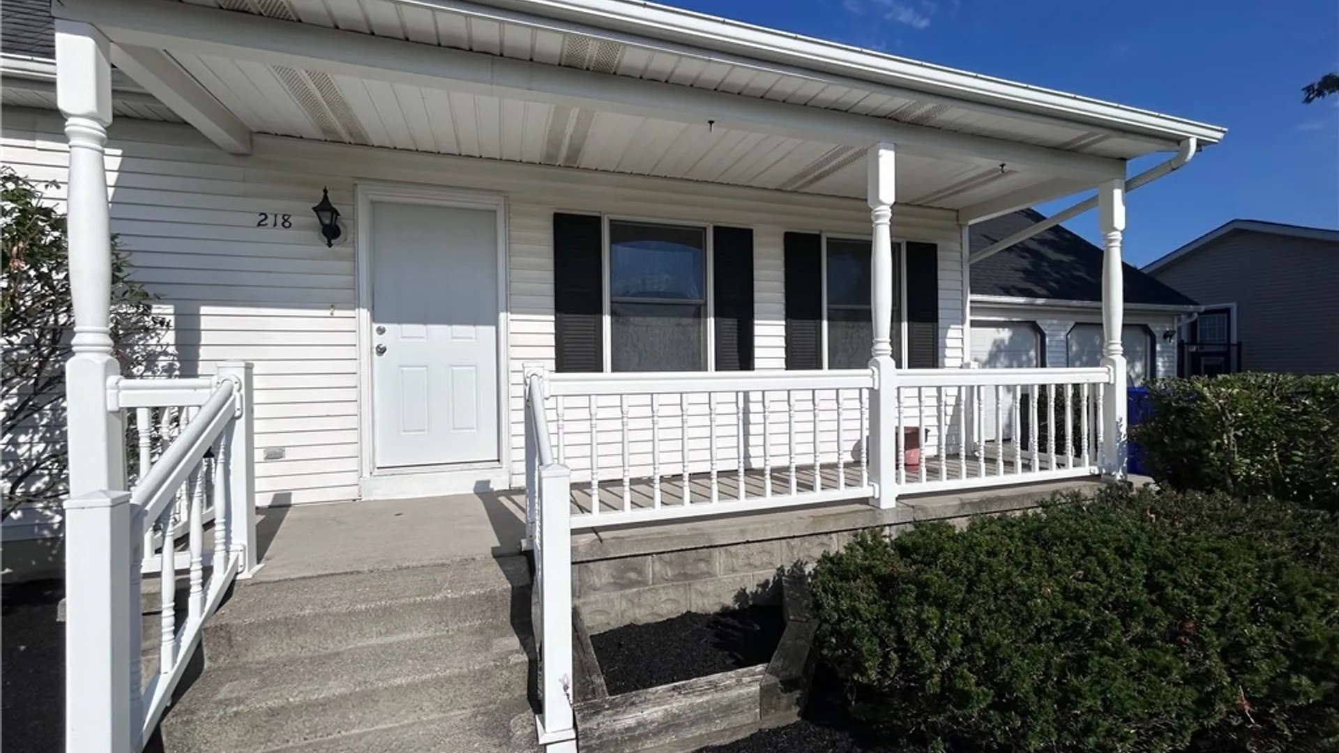 Property at 218 Summit Avenue, West Seneca, NY 14224 4
