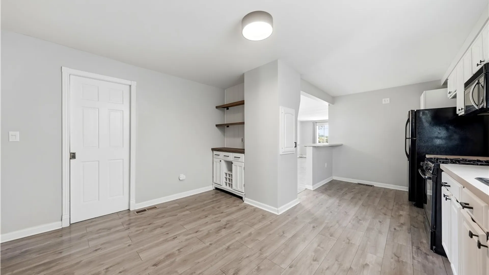 Property at 160 Como Park Boulevard, Cheektowaga, NY 14227 16