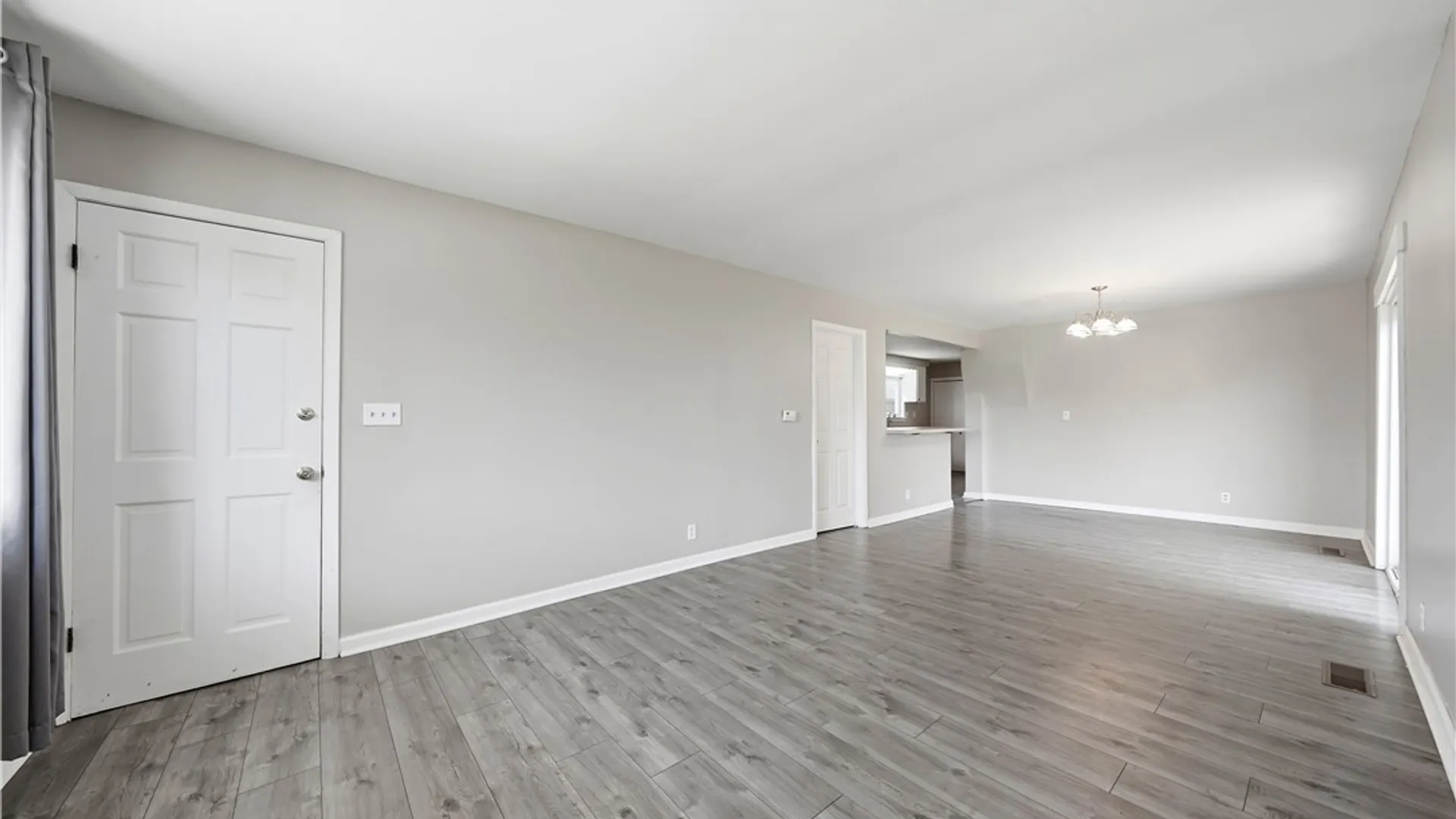 Property at 160 Como Park Boulevard, Cheektowaga, NY 14227 21