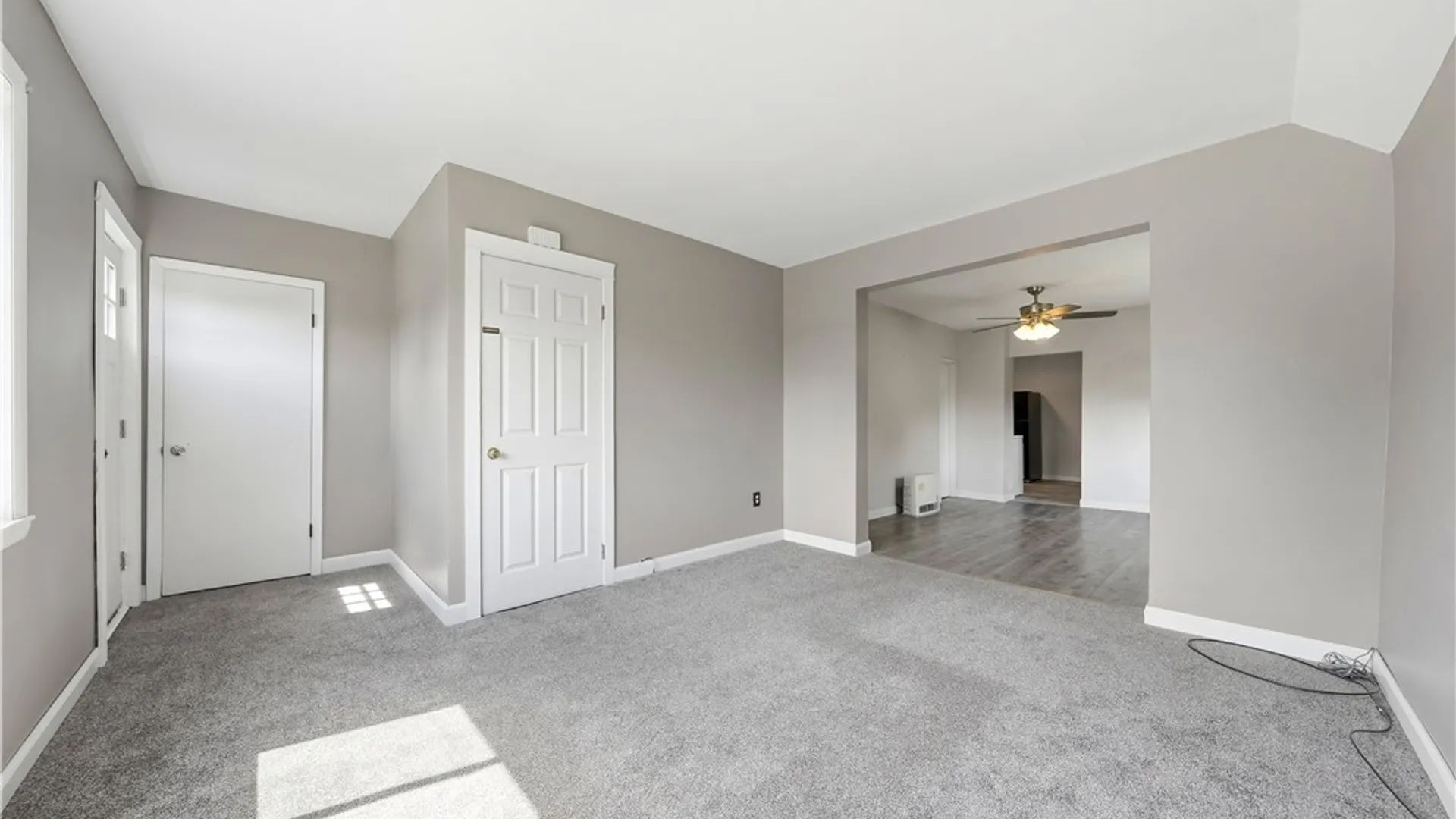 Property at 160 Como Park Boulevard, Cheektowaga, NY 14227 37