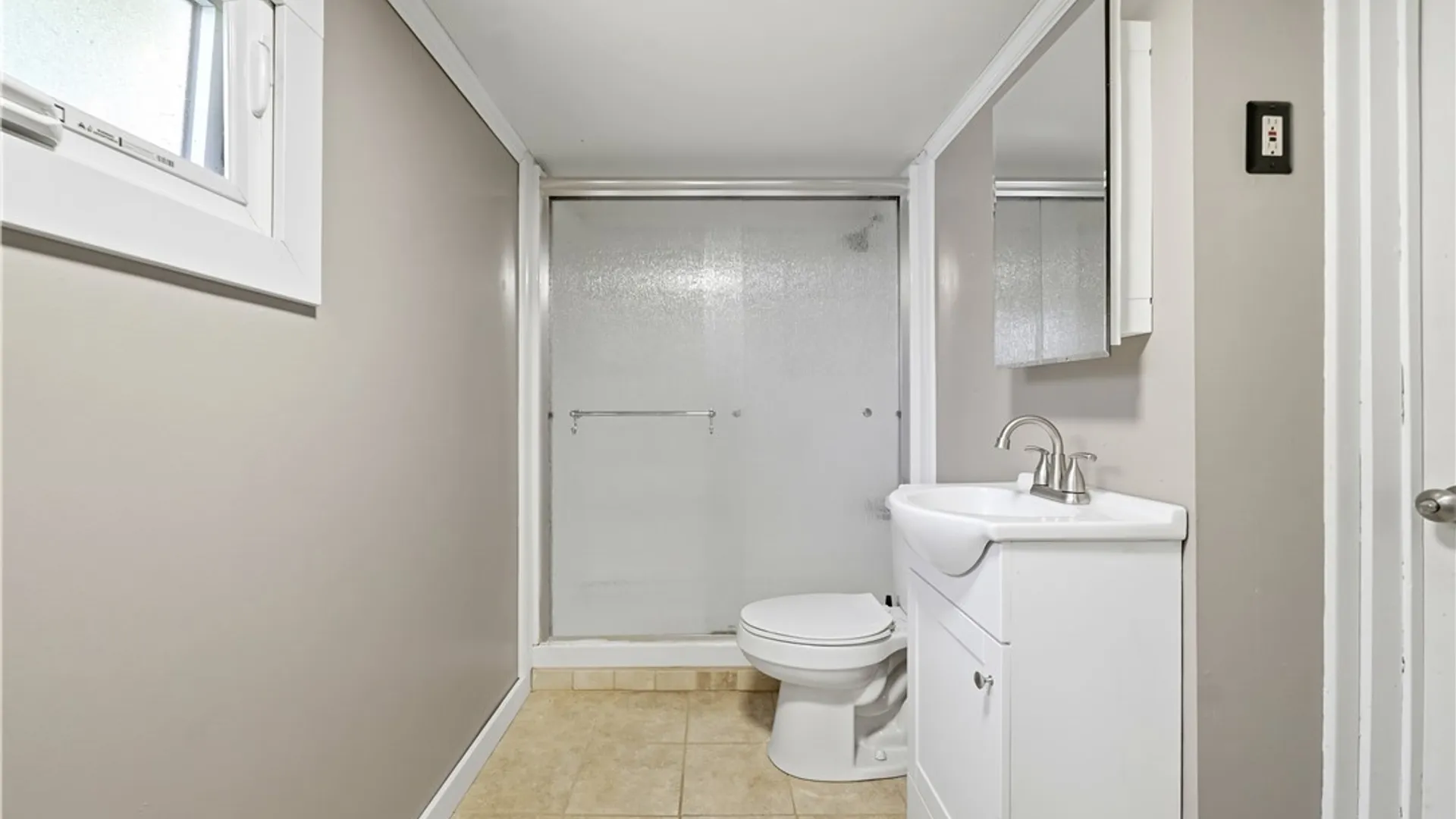 Property at 160 Como Park Boulevard, Cheektowaga, NY 14227 41