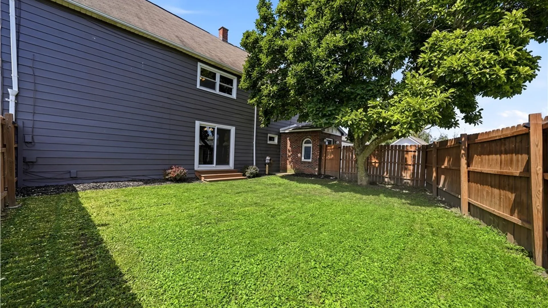 Property at 160 Como Park Boulevard, Cheektowaga, NY 14227 10
