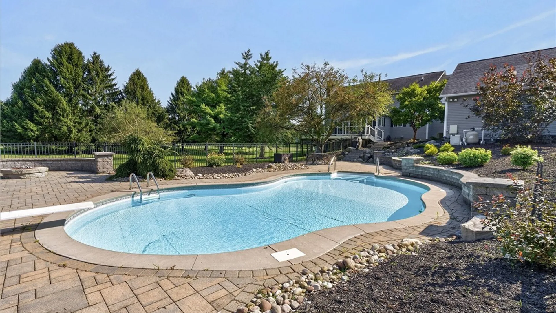 Property at 1 Hurlingham Drive, Mendon, NY 14472 26