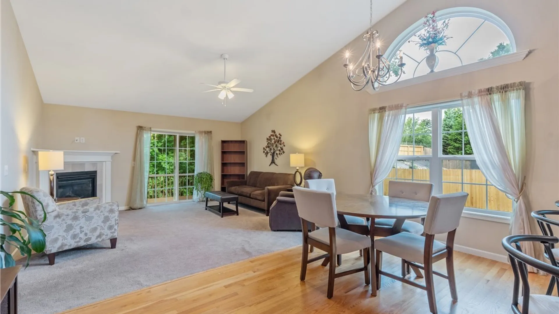 Property at 122 Slindes Woods Circle, Cicero, NY 13212 3