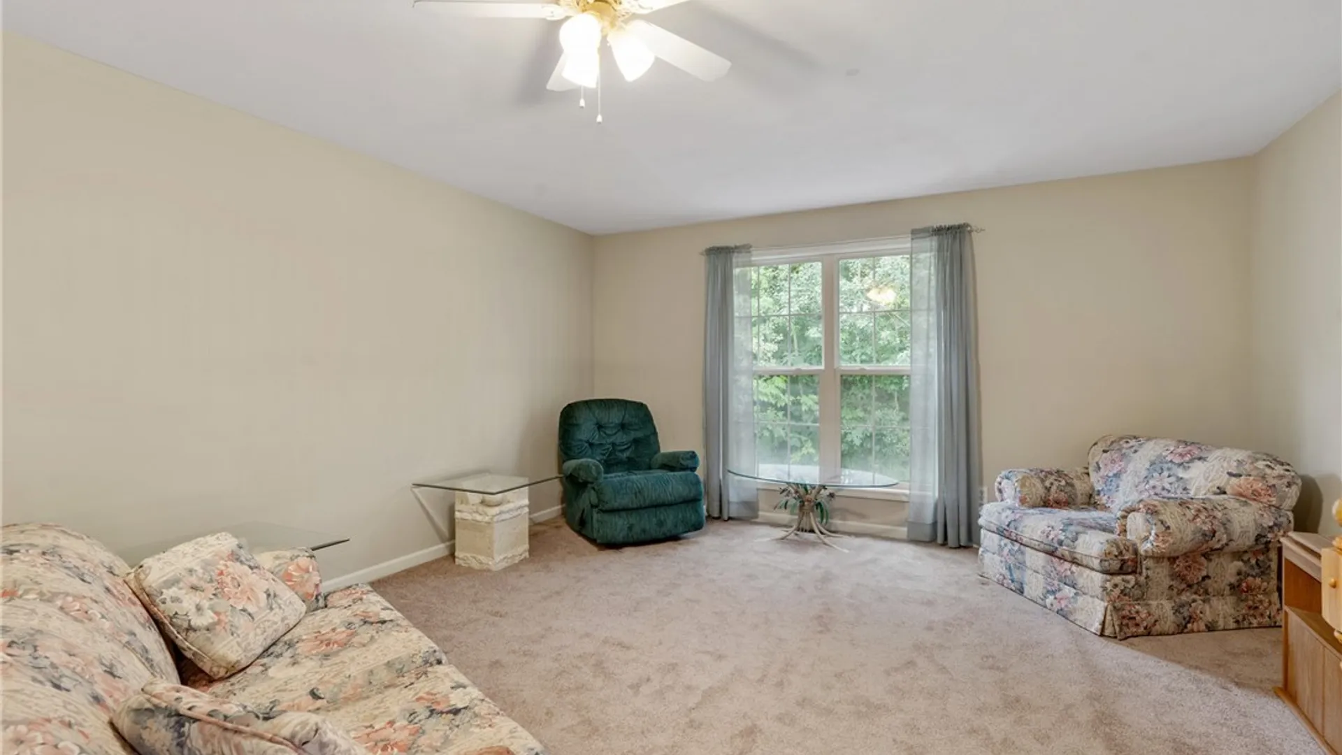 Property at 122 Slindes Woods Circle, Cicero, NY 13212 30