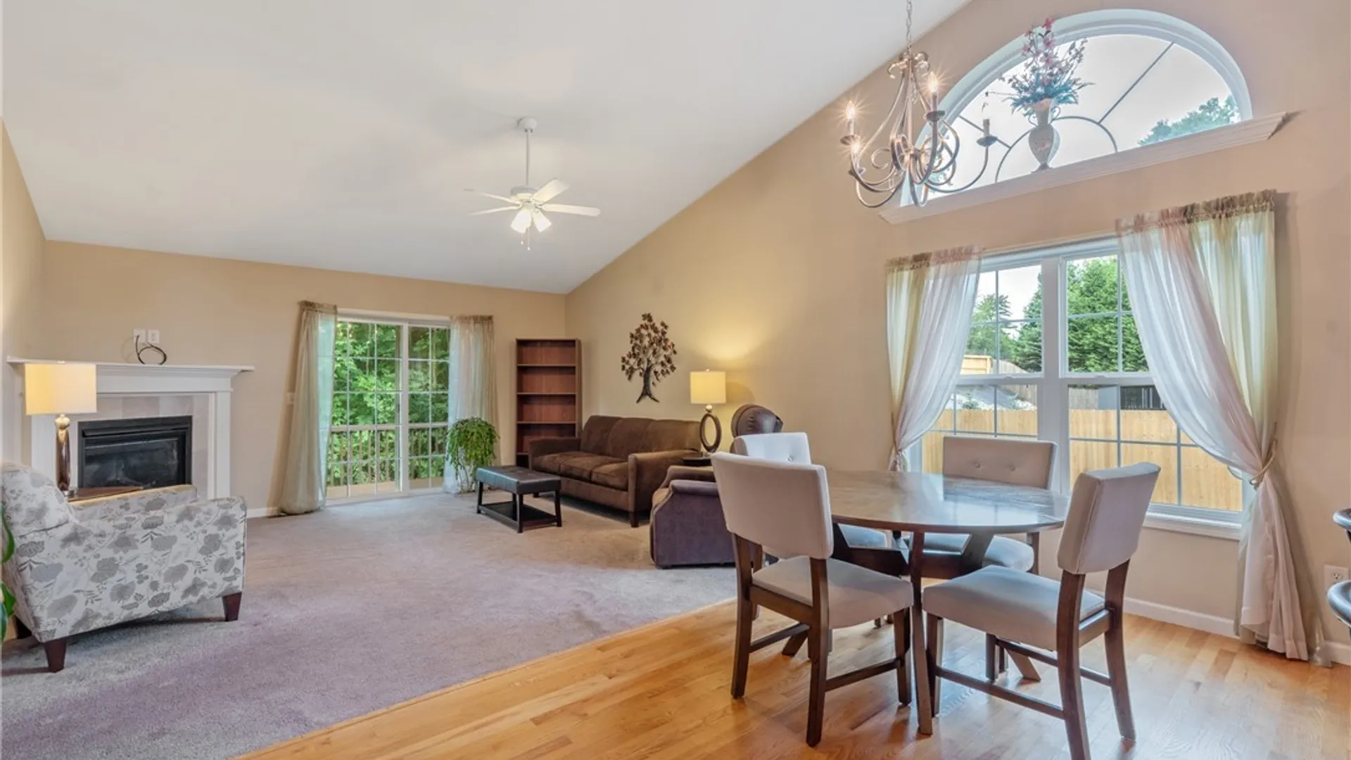 Property at 122 Slindes Woods Circle, Cicero, NY 13212 12