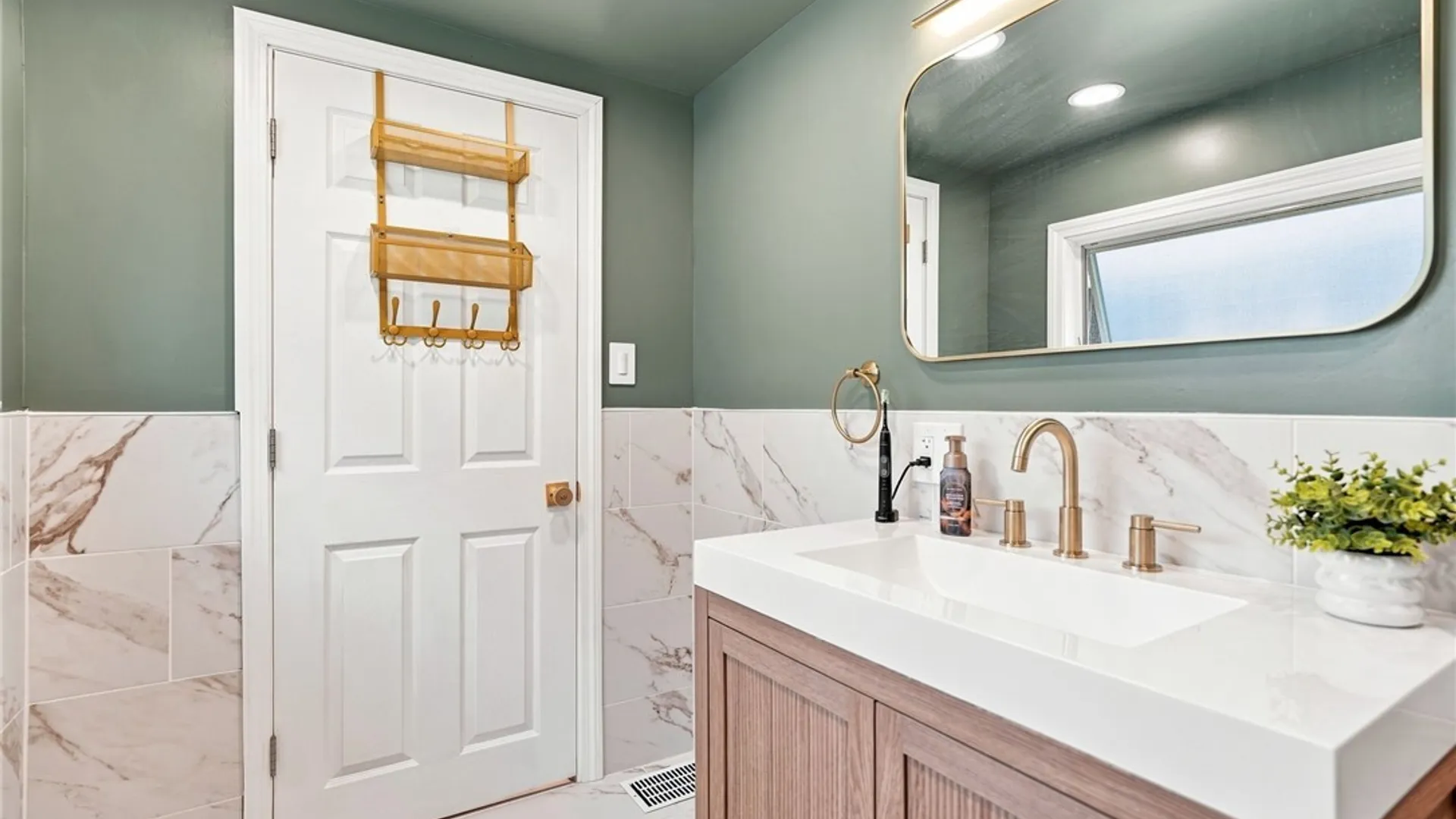 Property at 57 Webb Street, Lockport City, NY 14094 33