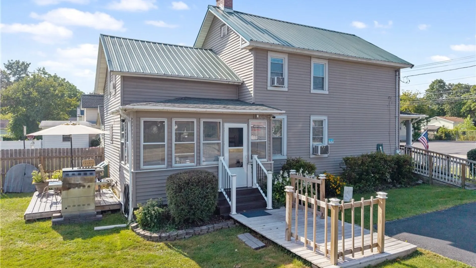 Property at 320 E North Street, Geneva City, NY 14456 40