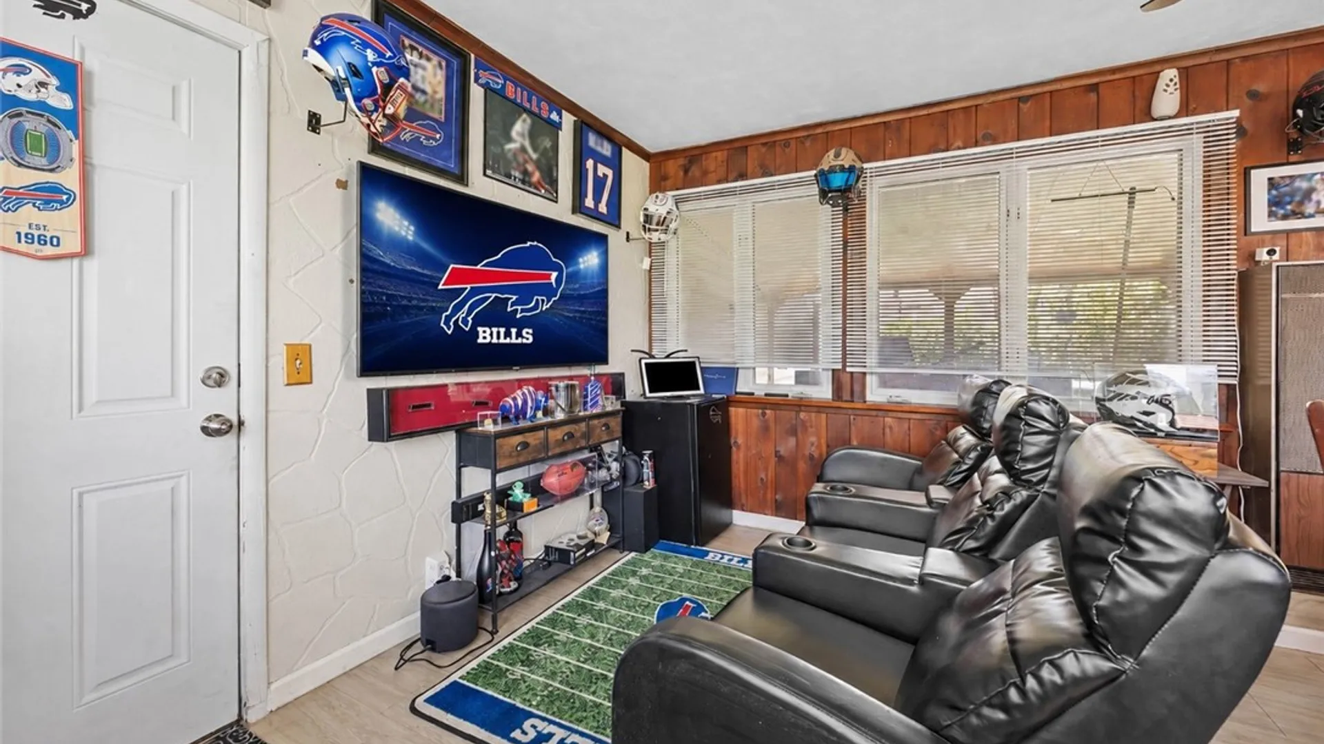 Property at 245 English Road, Greece, NY 14616 3